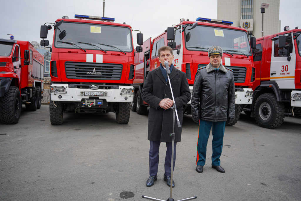 Новую спецтехнику МАЗ получили приморские пожарные