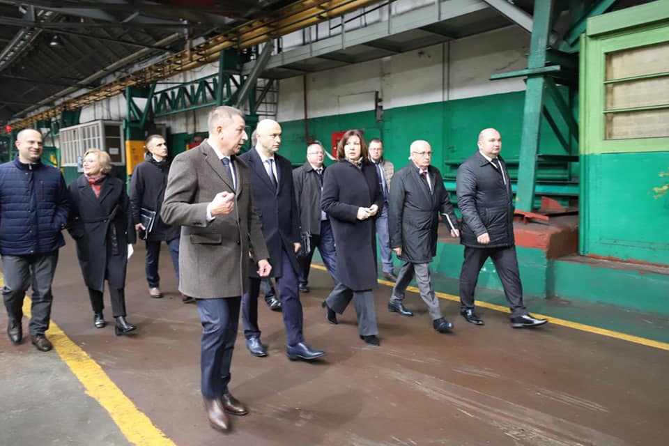 СОВЕЩАНИЕ НА ТЕМУ "РЕКОНСТРУКЦИЯ АВТОБУСНОГО ЗАВОДА" ПРОШЛО НА МАЗЕ